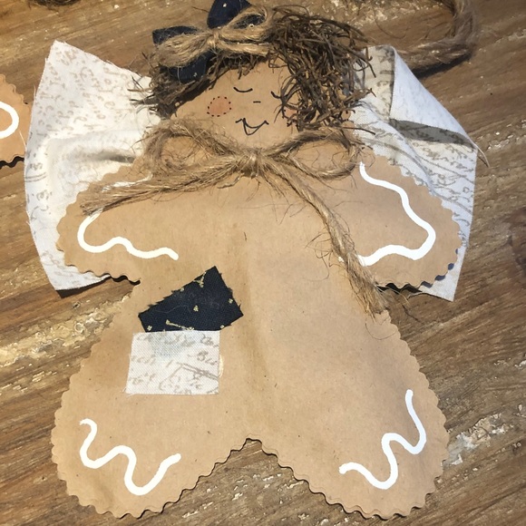 Homemade paper ornaments - Picture 4 of 5